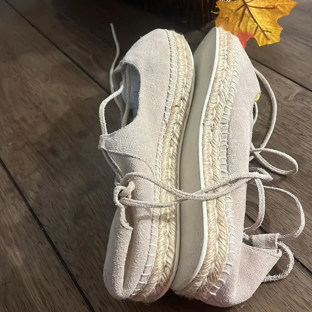 STEVE MADDEN Errin tan suede spadrille size 10B